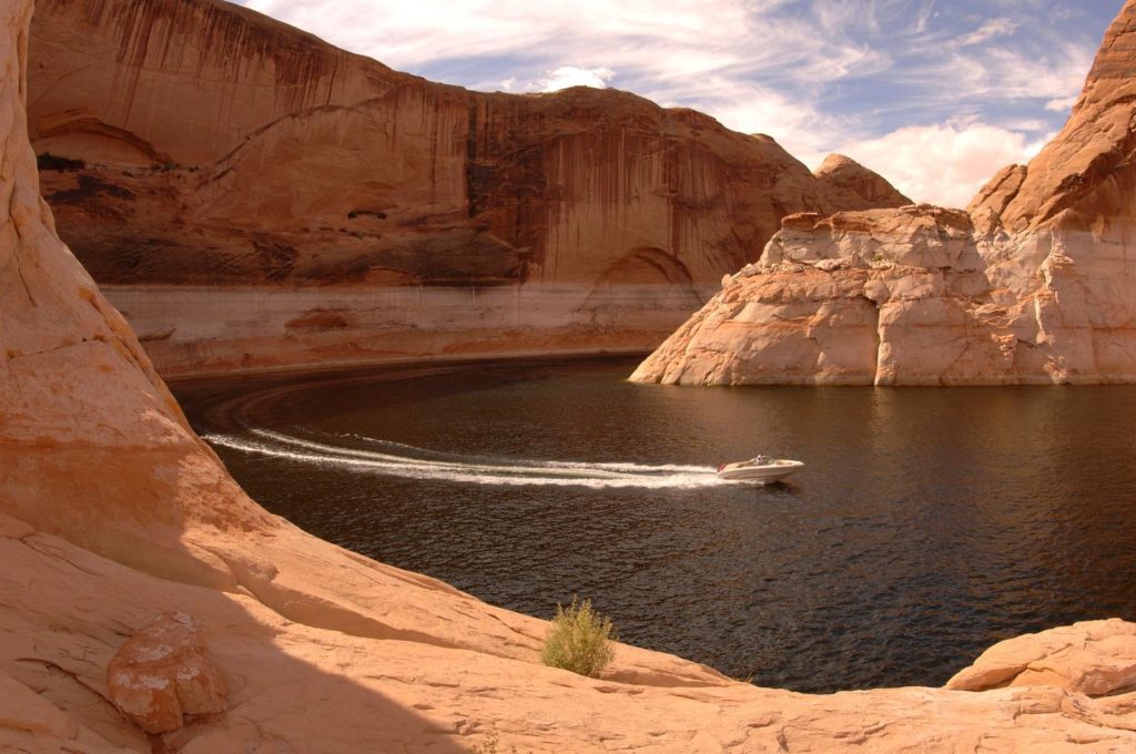 Lake Powell Places To Elope In Arizona